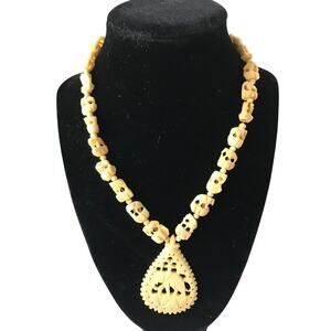 Vintage Carved Bone Elephant Necklace With Bone Barrel Twist Closure 16 Inches